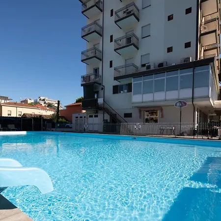 Lem Hotel 2*