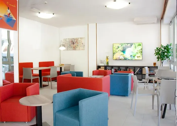 Hotel Lem 2*
