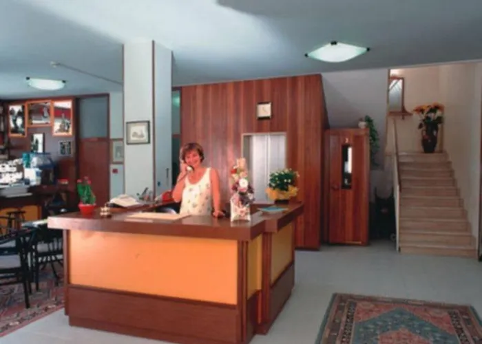 Hotel Lem 2*