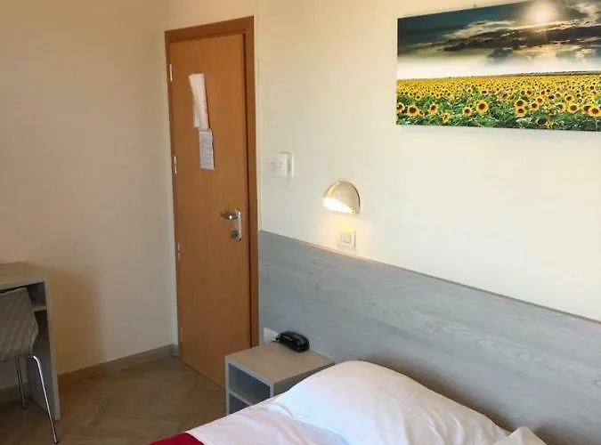 Lem Hotel