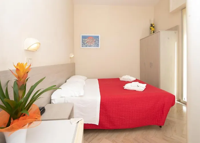 Hotel Lem 2*