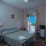 Hotel Lem 2*