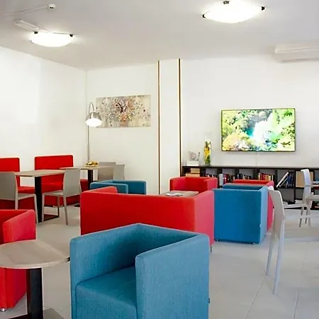 Lem Hotel 2*